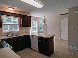 402 Nautical Ct, Sneads F Rent 750 Deposit 750 Total 1500 in Sneads Ferry, NC (Photo 2 of 12)
