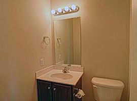 402 Nautical Ct, Sneads F Rent 750 Deposit 750 Total 1500 in Sneads Ferry, NC (Photo 9 of 12)