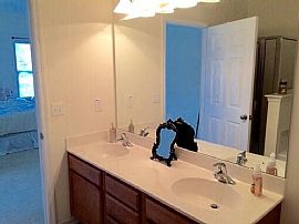 220 Xavier St in Charleston, SC (Photo 5 of 12)