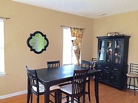 220 Xavier St in Charleston, SC (Photo 7 of 12)