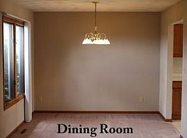  491 Verbena St, Roscoe, Il 61073 3 Beds 2 Baths 1,740 Sqft in Roscoe, IL (Photo 3 of 5)