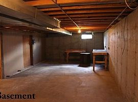  491 Verbena St, Roscoe, Il 61073 3 Beds 2 Baths 1,740 Sqft in Roscoe, IL (Photo 5 of 5)