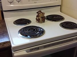 54 Spring St, East Greenwich, Ri 02818 in East Greenwich, RI (Photo 4 of 12)