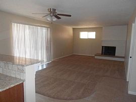 559 E Pebble Beach Dr, Tempe, Az 85282 in Tempe, AZ (Photo 2 of 4)