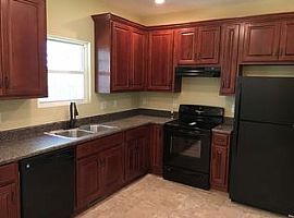  47 Peppercorn Pl, Horse Shoe, Nc 28742 2 Beds 2 Baths 1,000 Sq in Horse Shoe, NC (Photo 7 of 9)