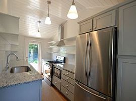  1275 Harbor View Rd, Charleston, Sc 29412 2 Beds 1 Bath 1,100  in Charleston, SC (Photo 6 of 7)