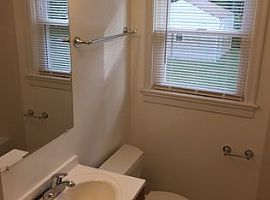 1606 Gunn St, Richmond, Va 23224 4 Beds 1 Bath 1,332 Sqft in Richmond, VA (Photo 4 of 5)