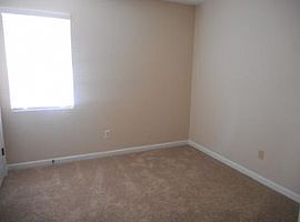  230 Belglade Ct, Grovetown, Ga 30813 4 Beds 2 Baths 1,747 Sqft in Grovetown, GA (Photo 4 of 7)