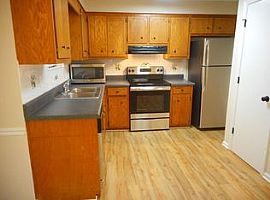  230 Belglade Ct, Grovetown, Ga 30813 4 Beds 2 Baths 1,747 Sqft in Grovetown, GA (Photo 6 of 7)