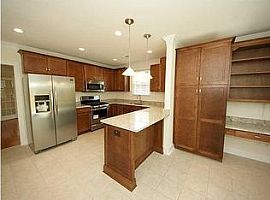  906 Ashley Ave, Charleston, Sc 29403 2 Beds 2 Baths 1,400 Sqft in Charleston, SC (Photo 7 of 10)