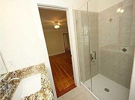  906 Ashley Ave, Charleston, Sc 29403 2 Beds 2 Baths 1,400 Sqft in Charleston, SC (Photo 9 of 10)