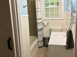  2443 Sherry Rd, Louisville, Ky 40217 3 Beds 1 Bath 1,400 Sqft in Louisville, KY (Photo 4 of 9)