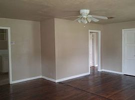  401 Wilson Dr, Midwest City, Ok 73110 4 Beds 1.5 Baths 1,216 S in Midwest City, OK (Photo 2 of 4)