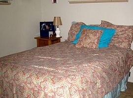  2547 S Williams St, Denver, Co 80210 4 Beds 2 Baths 1,800 Sqft in Denver, CO (Photo 5 of 11)