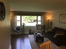  2509 Fairlawn Rd, Durham, Nc 27705 2 Beds 1 Bath 1,032 Sqft in Durham, NC (Photo 3 of 7)