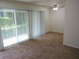 1 Beds 1 Baths Home in Long Beach, CA (Photo 3 of 3)