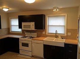  1704 Wyatt Pkwy, Lexington, Ky 40505 3 Beds 1 Bath 1,053 Sqft in Lexington, KY (Photo 2 of 4)