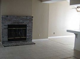 3 Beds 2 Baths Homes in Fresno, CA (Photo 3 of 3)