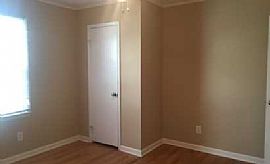 Adorable Split Level 3bedrms 2baths Home in Decatur, AL (Photo 7 of 12)