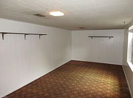  23506 Westchester Dr, North Olmsted, Oh 44070 3 Beds 1.5 Baths in North Olmsted, OH (Photo 5 of 7)