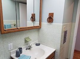  601 Timothy Ln, Cleveland, Oh 44109 3 Beds 2 Baths 988 Sqft in Cleveland, OH (Photo 10 of 11)