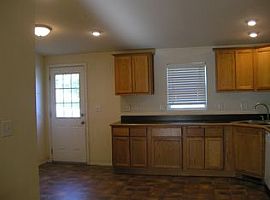  10543 County Road 375, Saint Joseph, Mo 64505 3 Beds 2 Baths 1 in Saint Joseph, MO (Photo 8 of 8)