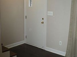  4648 Weddell St, Dearborn Heights, Mi 48125 3 Beds 1 Bath 950  in Dearborn Heights, MI (Photo 3 of 7)