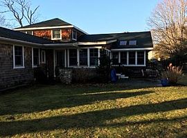 30 Ocean Ave, Jamestown, Ri 02835 in Jamestown, RI (Photo 10 of 11)