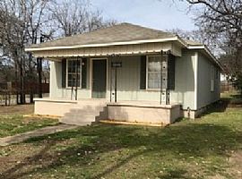 Move in Ready 3bdr++ Lots of Natural Light in Fort Worth, TX (Photo 3 of 3)