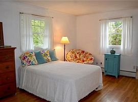 36 North Ct, Tiverton, Ri 02878 in Tiverton, RI (Photo 7 of 8)