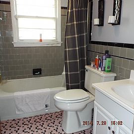 Cape Style Home in Excellent Condition with a Garage in Newport, RI (Photo 4 of 7)