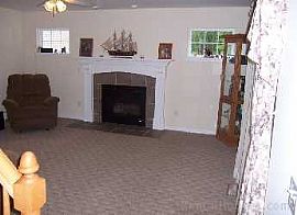 Immaculately 3bedrms 2baths/2car Attached Garage with Garage Do in Amelia, OH