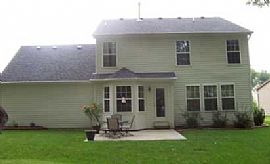 Immaculately 3bedrms 2baths/2car Attached Garage with Garage Do in Amelia, OH (Photo 9 of 10)