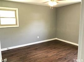  1924 Hadley Rd, Raleigh, Nc 27610 3 Beds 1 Bath 1,000 Sqft in Raleigh, NC (Photo 2 of 7)