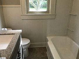  126 Somerset St, Greenville, Sc 29611 2 Beds 1 Bath -- Sqft in Greenville, SC (Photo 6 of 7)