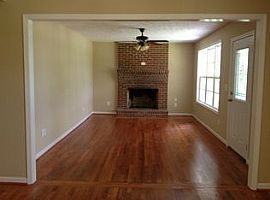 3 Bedroom and 2 Bath in Birmingham, AL (Photo 4 of 5)