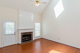 1322 Deer Trail Rd Hoover Al 35226 - 1 in Birmingham, AL (Photo 4 of 11)