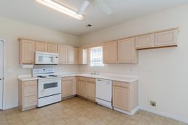 1322 Deer Trail Rd Hoover Al 35226 - 1 in Birmingham, AL (Photo 5 of 11)