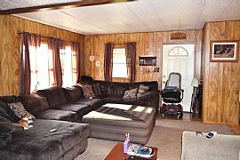 3 Beds 2 Baths in Ashley, OH (Photo 3 of 7)