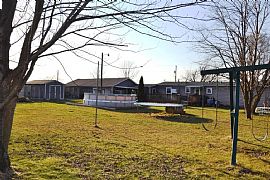 3 Beds 2 Baths in Ashley, OH (Photo 6 of 7)