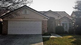 Charming Quaint 3 Bedrooms, 2 Baths/2 Car Garage in Fresno, CA (Photo 12 of 12)