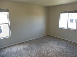 Wonderful 4 Bed 2.5 Bath/brand New Paint/carpet in Aurora, CO (Photo 11 of 12)