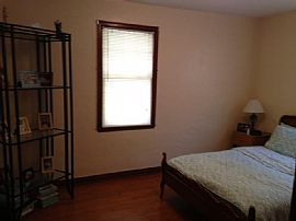 Amazing 2 Beds 1 Bath in Wabaday Ave Overland, Mo in Overland, MO (Photo 4 of 4)