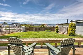 Beautiful 2 Beds 1 Bath in 4884 Magellan Dr, Freeland, Wa in Freeland, WA (Photo 6 of 12)