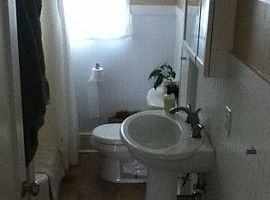  12 Celand St, Greenville, Sc 29607 3 Beds 1 Bath 882 Sqft in Greenville, SC (Photo 10 of 10)