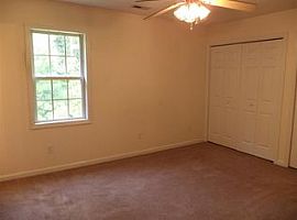  257 Zachary Ln, Hubert, Nc 28539 3 Beds 2 Baths 1,001 Sqft in Hubert, NC (Photo 4 of 6)