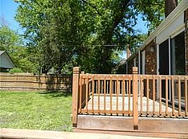  1845 Ellwood Ave, Berkley, Mi 48072 3 Beds 3 Baths 1,028 Sqft in Berkley, MI (Photo 5 of 8)