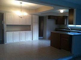 De Grove Dr  Sterling Heights, Mi 48312 3 Beds 1.5 Baths 1,500  in Sterling Heights, MI (Photo 7 of 8)