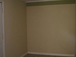  2014 Holt Dr, Columbia, Sc 29205 2 Beds 1 Bath 816 Sqft in Columbia, SC (Photo 4 of 5)