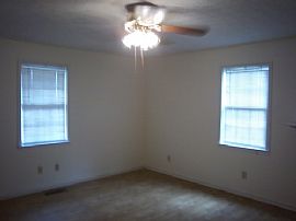 6 Br / 3 Ba Large Ranch House  in Macon, GA (Photo 4 of 9)